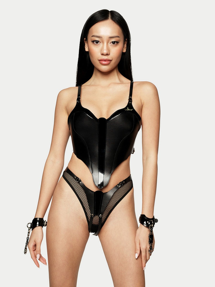 Holly Leather Set